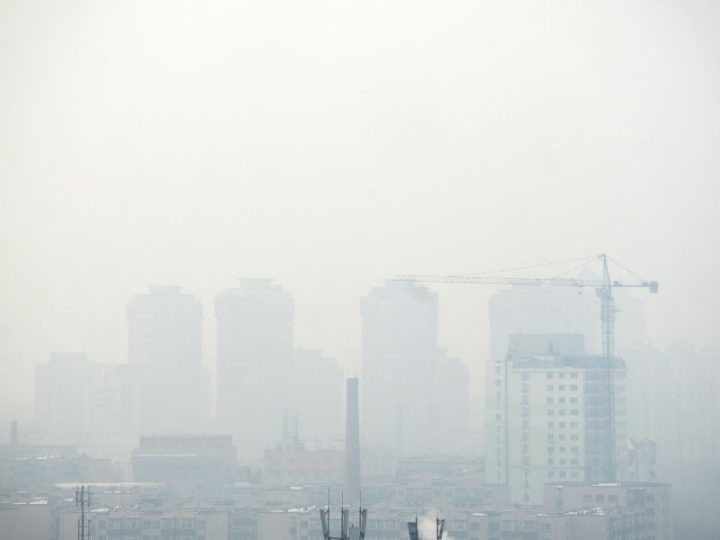 スモッグがたちこめる北京のイメージ