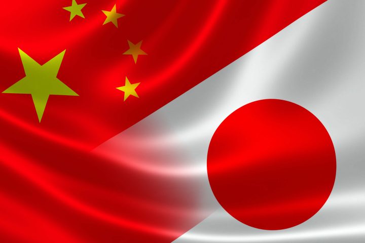 中国と日本の国旗